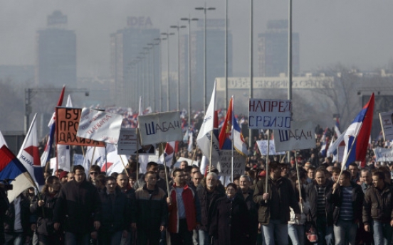 Tens of thousands gather in Serbian opposition protest