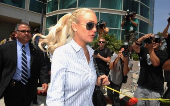 Judge tells Lohan: No more parties