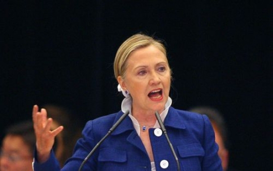 Clinton: Gadhafi threats won’t deter NATO mission