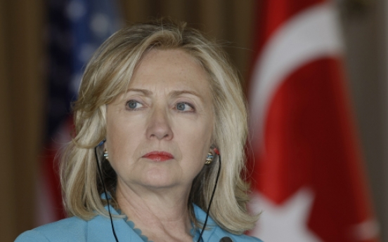 Clinton chides NATO ally Turkey on rights curbs