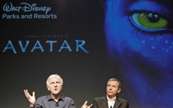 Disney to build 'Avatar' attraction in theme parks