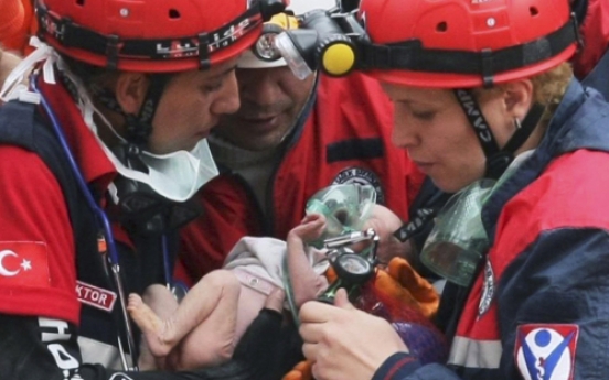 Teenager pulled out of Turkish quake rubble