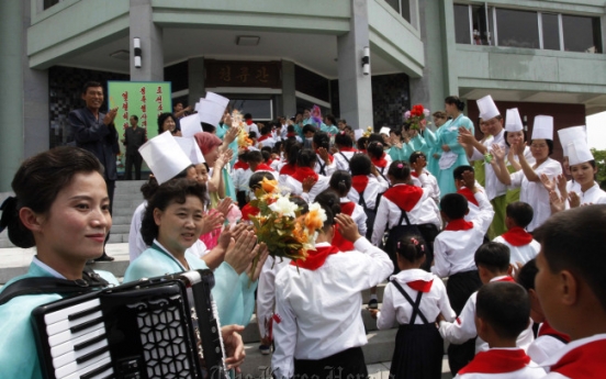 N. Korean leader stages massive children's rally