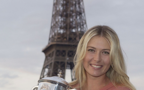 Sharapova defeats Errani for French Open title