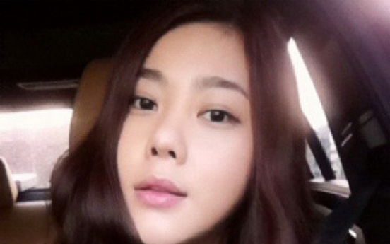 Solbi to hold first painting exhibition