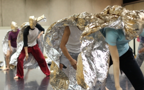 Dance performance explores contradictions of war