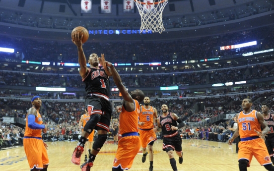 Chicago Bulls star Derrick Rose out for season