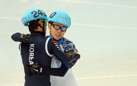 Viktor Ahn wins gold in 1,000m short track