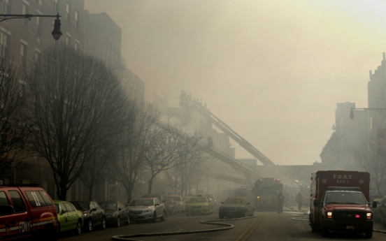 2 NYC buildings collapse in explosion, 2 dead