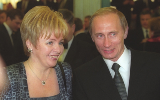 Kremlin confirms Putin's divorce final