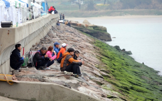 [Ferry Disaster] 'We are fighting against the state'