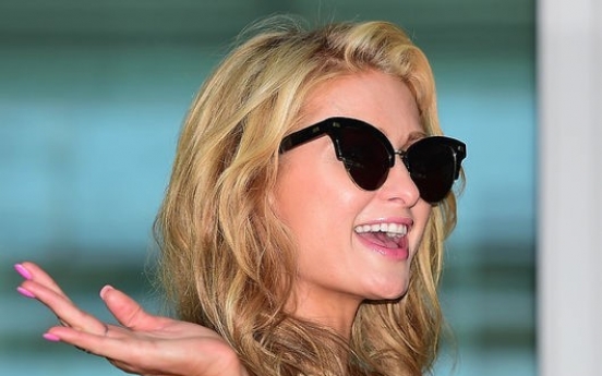 Paris Hilton under fire for alleged tardiness at events