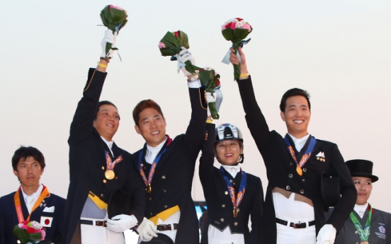 [Asian Games] Korea wins gold in team dressage equestrian at Asiad