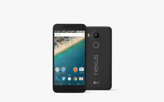 Google counters Apple with Nexus phones, new tablet