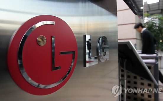 LGE sees Q3 earnings plunge