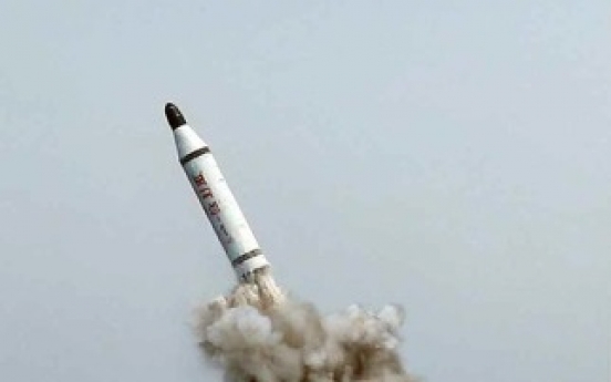 N.K. apparently fails submarine missile test