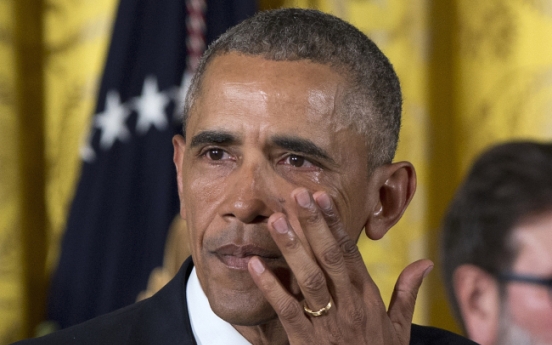 Tearful Obama pleads for 'urgency' on gun control