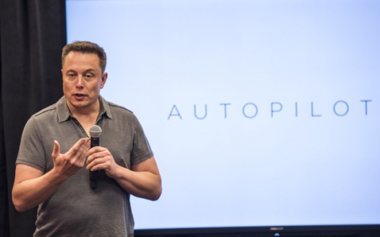 [Newsmaker] Musk's strategy: Win big by falling short