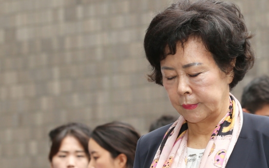 Arrest warrant sought for Lotte chairman's sister