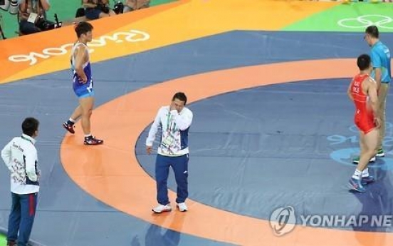 <올림픽> 김현우 '도둑맞은' 승리…한국선수단 첫 제소