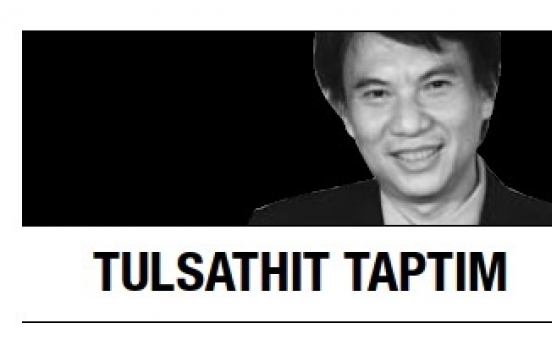 [Tulsathit Taptim] Can Thai reporters bite Soros’ hand?　