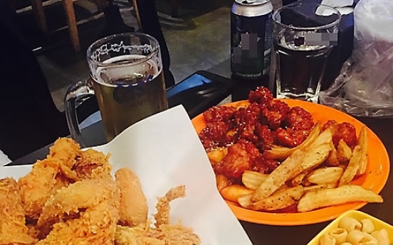 Korean municipality to treat 1,300 Chinese buyers to chicken-beer party