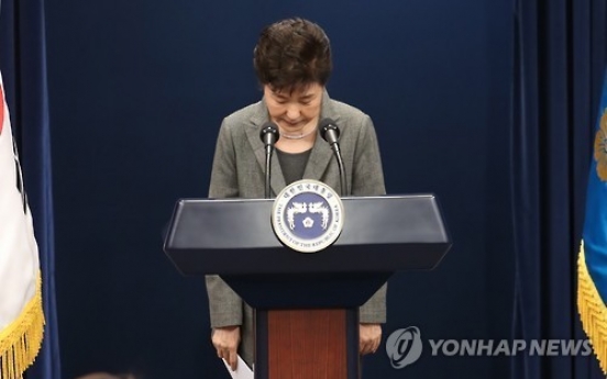 Prosecutors to indict up to 15 Tuesday as they wrap up probe into Park scandal