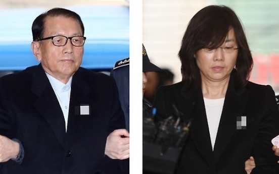 Court starts trial of former Park aides over artist blacklist