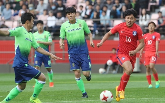 Coach of Asian club football champs gives advice to Korean U-20 team
