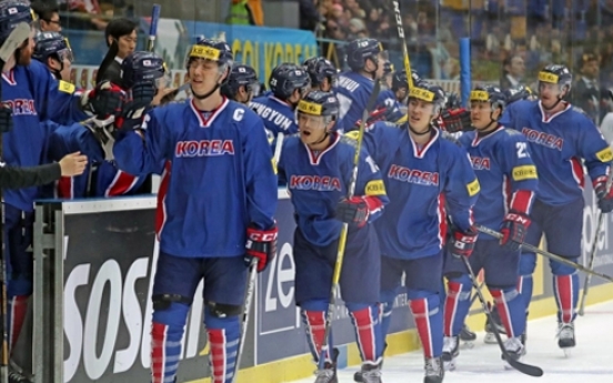 Korea controls own destiny at men's hockey worlds