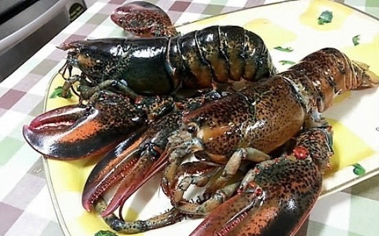 Importer nabbed for palming off US lobsters as Canadian products