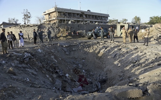 Truck bomb kills 90, wounds hundreds in Afghan capital