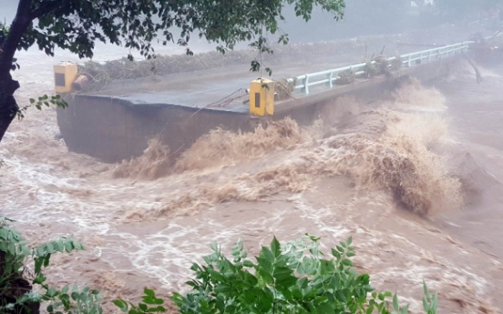 Torrential rain pounds country; Jeju braces for typhoon