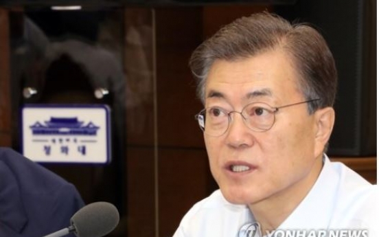 Moon's rating declines amid political standoff over personnel choices