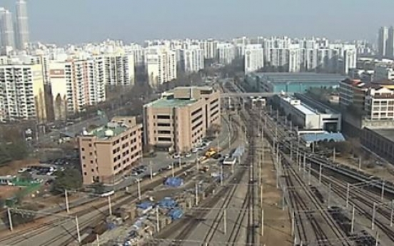 Drunk Kiribati man walking on Busan train track sparks safety row