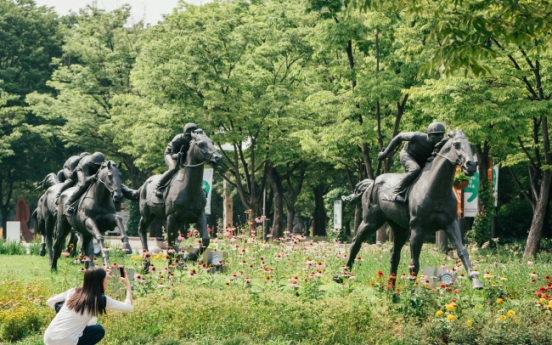 [Weekender] Into Seoul’s urban woods