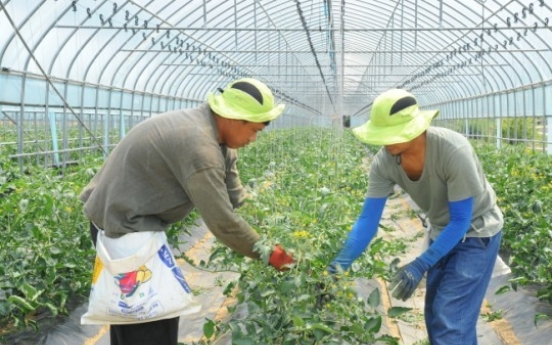 Korea to accept 56,000 foreign workers in 2018