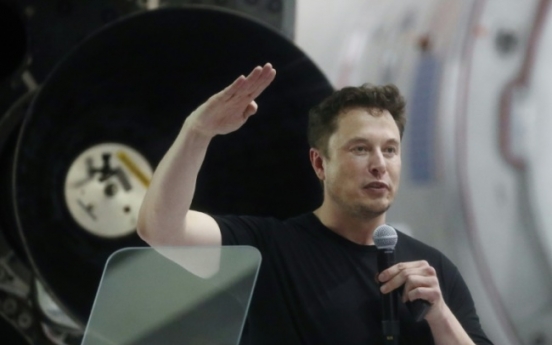 [Newsmaker] US regulators charge Tesla CEO Elon Musk with fraud