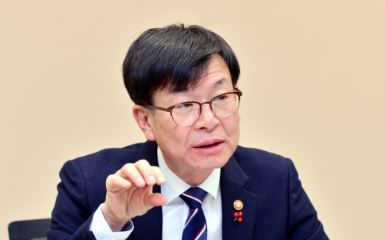 [Herald Interview] Korea needs to change ways of reforming chaebol: FTC chief