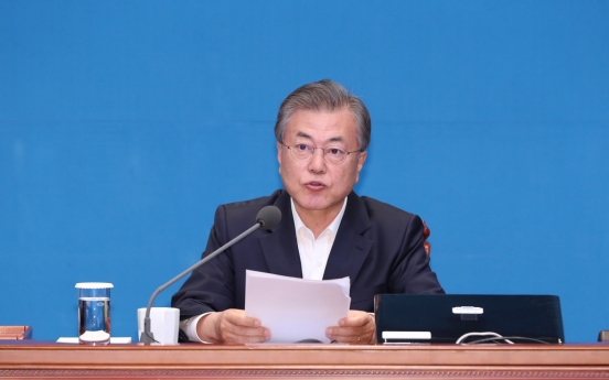 Moon urges political parties to change with times