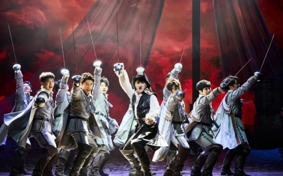 [Herald Review] ‘Cyrano’ returns to stage with better visuals, but loses some poetic flair