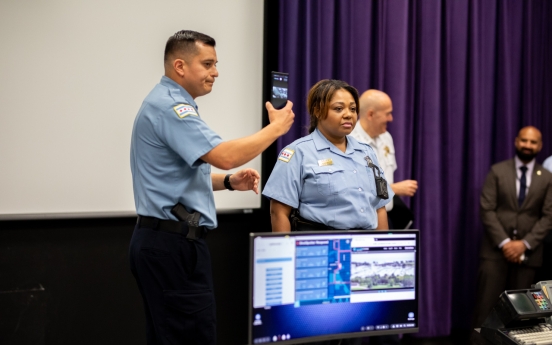 Samsung DeX solution to offer Chicago police digital access