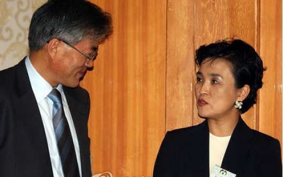 [News Focus] 57% of Koreans support prosecution reform despite Cho Kuk scandal: poll