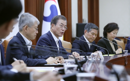 Moon urges more expansionary budget spending, signals no shift in key economic policy