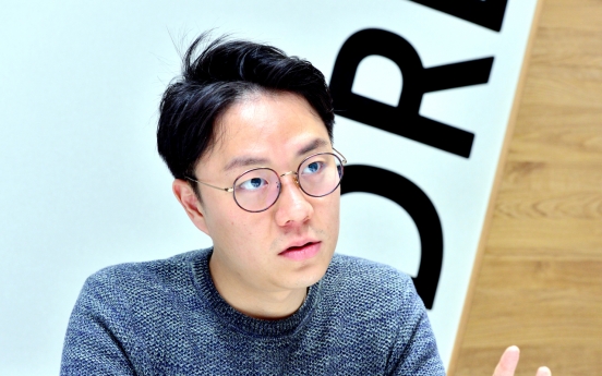 [Herald Interview] Web-serial writer Lee Nak-joon juggles three jobs