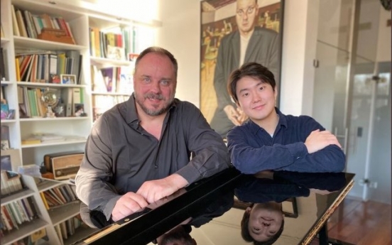 Celebrating World Piano Day, Cho Sung-jin goes online