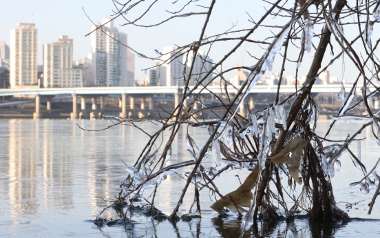 Freezing temperatures sweep S. Korea