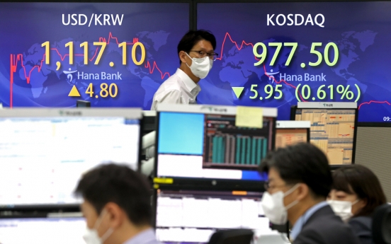 Seoul stocks open lower on 1st day of resumed short selling