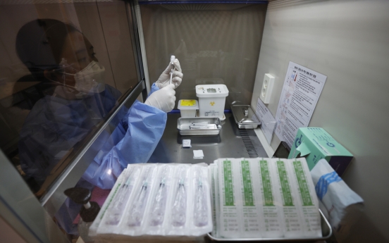 6 out of 10 people in S. Korea worried about side effects of COVID-19 vaccines