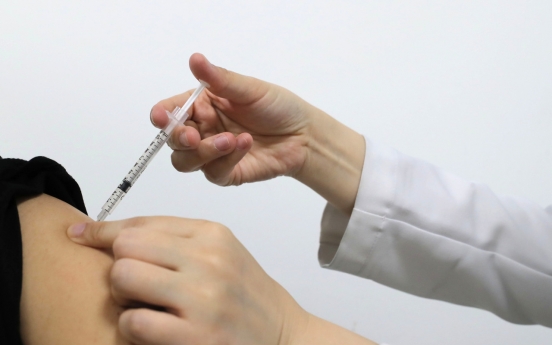 [Newsmaker] Paid ‘vaccination leave’ spreading among big firms